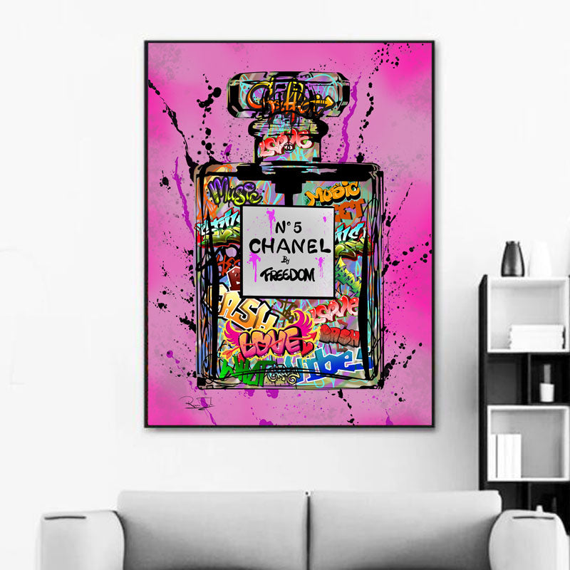 Chanel No 5 Graffiti art - Pink