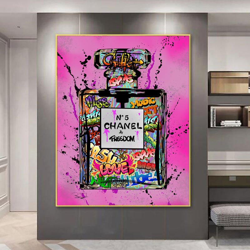 Chanel No 5 Graffiti art - Pink